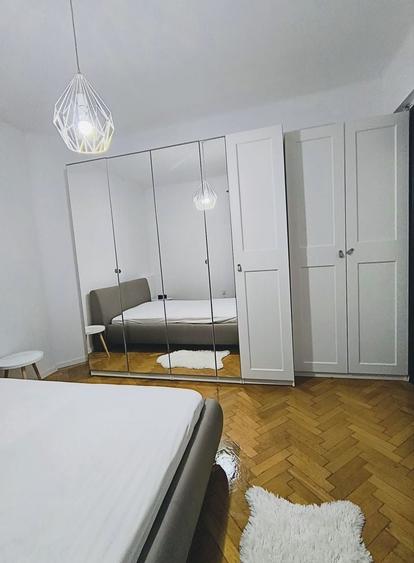 Apartament cu 4 camere în Universitate