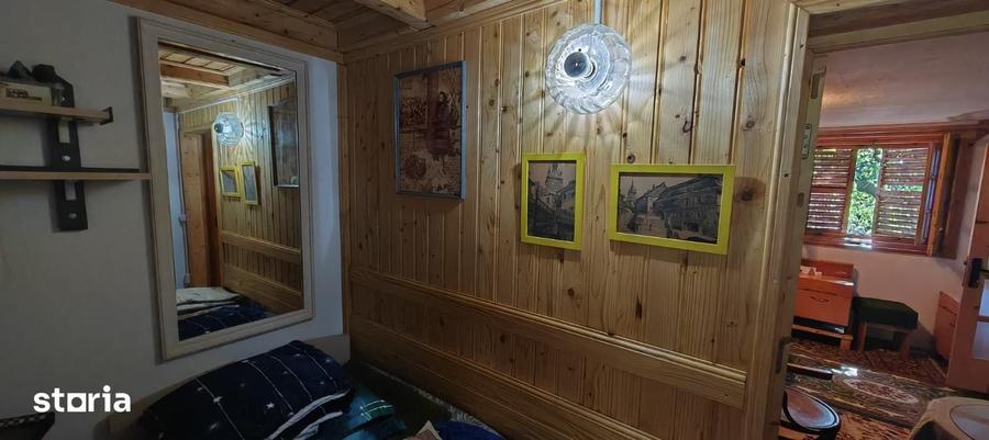 Casă cu 3 camere cu Teren 404 Mp în Măneciu