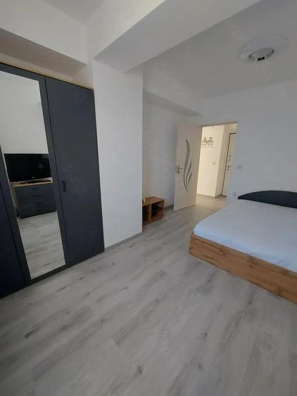 Garsonieră decomandată în Central