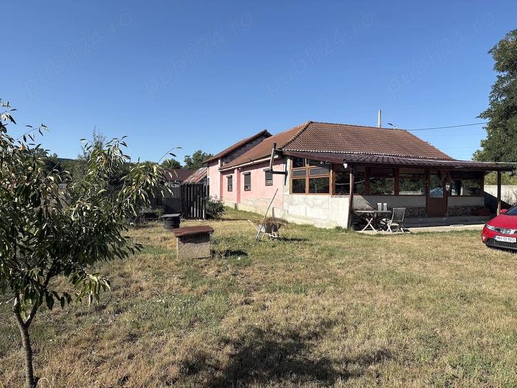 Casă cu Teren 1000 Mp în Buicești