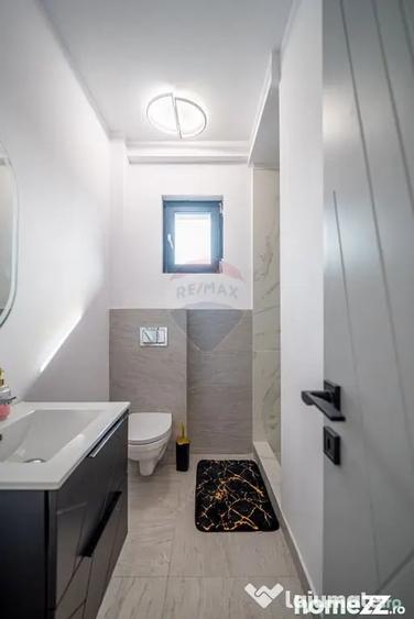 Apartament cu 2 camere decomandat în Zamora