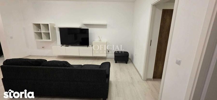 Apartament cu 3 camere semidecomandat, mobilat în Florești