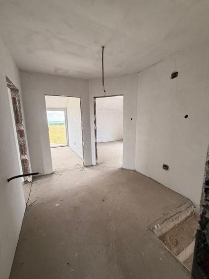 Casă cu 4 camere în Paleu