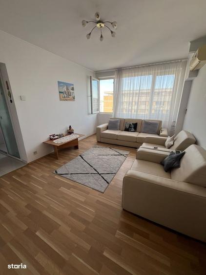Apartament cu 3 camere semidecomandat, mobilat în Iancului