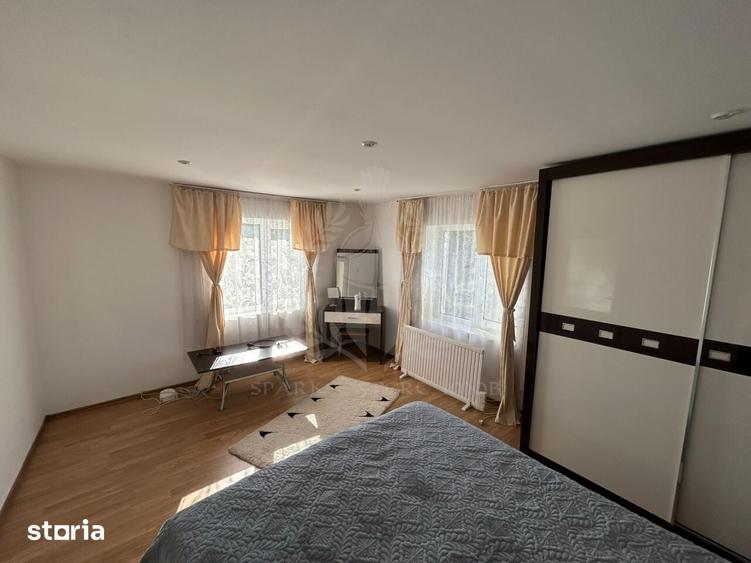 Casă cu 4 camere cu Teren 1236 Mp în Vâlcănești