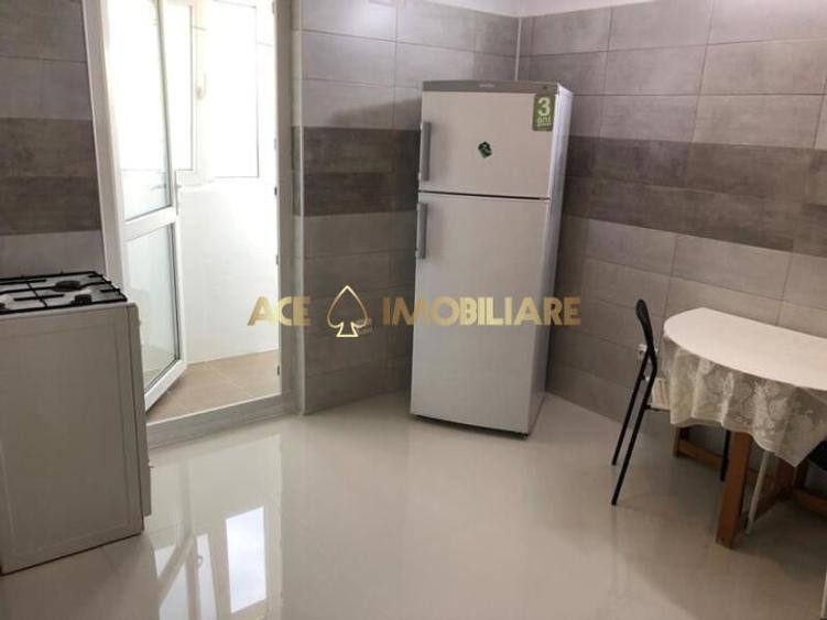 Apartament cu 2 camere decomandat, mobilat în Victoriei