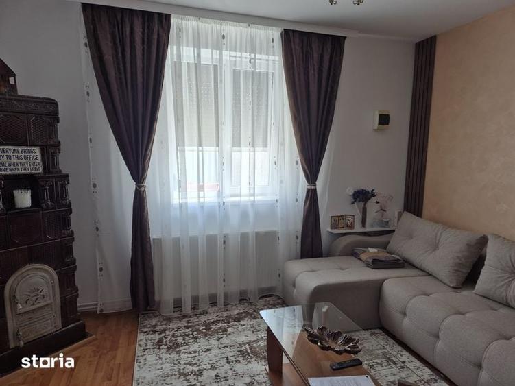 Casă cu 2 camere cu Teren 212 Mp în Central