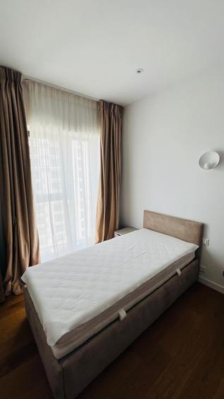 Apartament cu 3 camere semidecomandat în Cotroceni