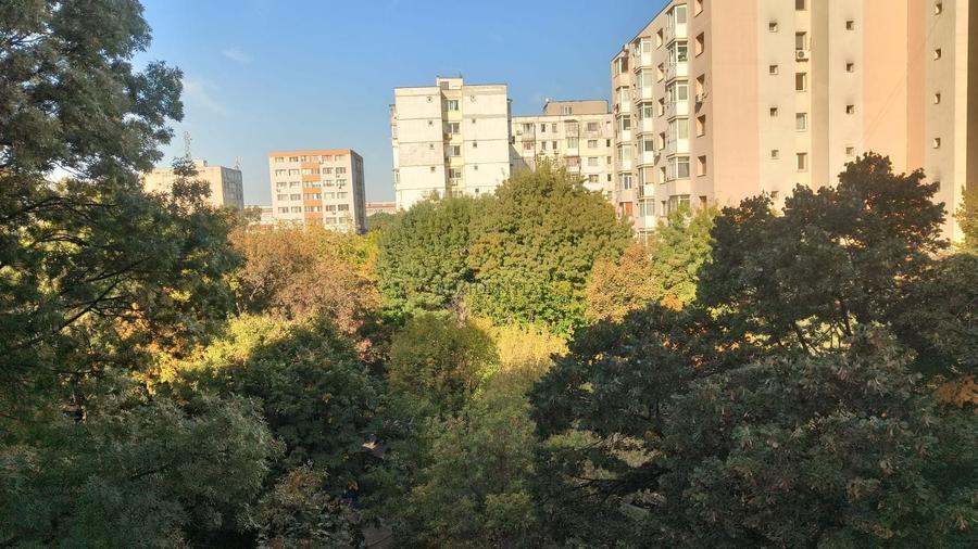Apartament cu 2 camere decomandat în Berceni