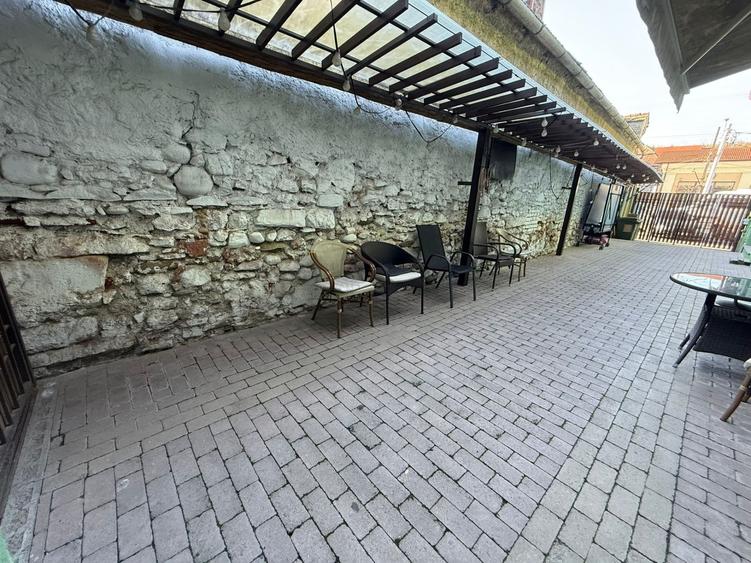 Spațiu comercial, de 385 mp, în Aiud