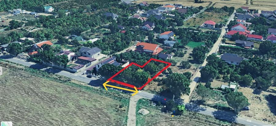 Teren intravilan de 1000 mp, în Vest