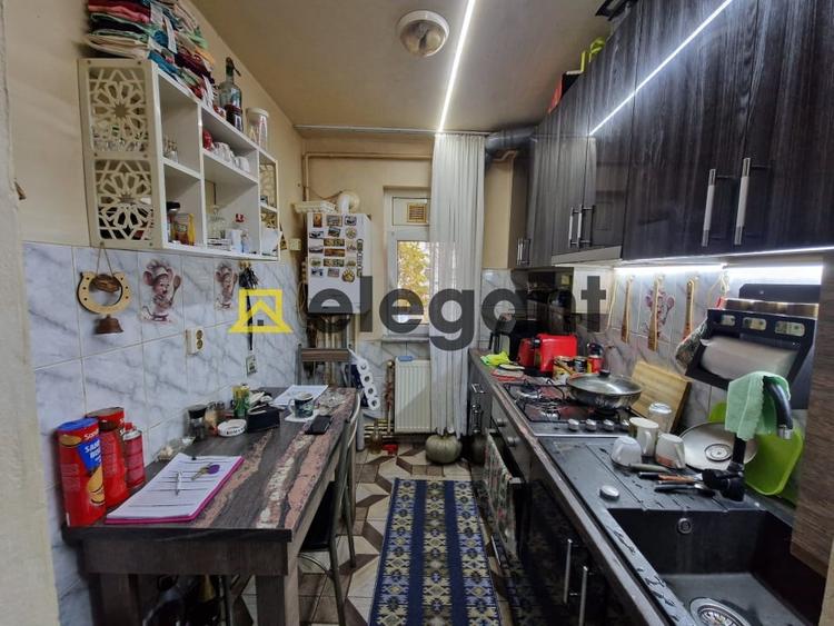 Apartament cu 4 camere semidecomandat, mobilat în Craiovița Nouă