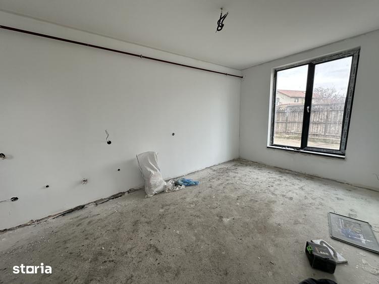 Casă cu 5 camere cu Teren 200 Mp în Brestei