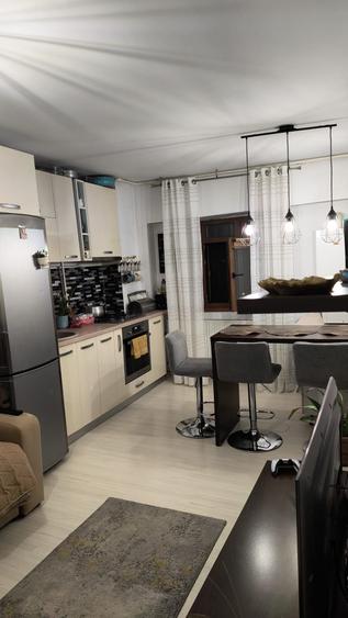 Apartament cu 2 camere decomandat în Exterior Vest