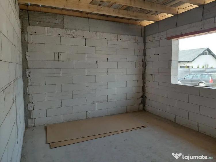 Casă cu 3 camere cu Teren 300 Mp în Vasile Alecsandri