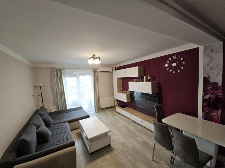 Apartament cu 3 camere decomandat în Giroc