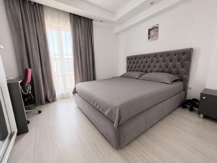 Apartament cu 4 camere decomandat în Pipera