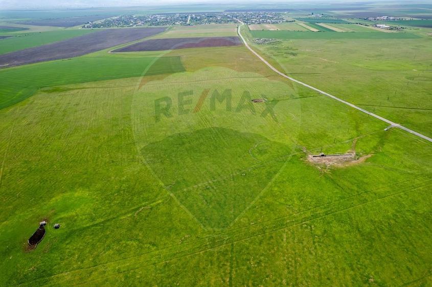Teren agricol extravilan de 50000 mp, în Exterior Nord