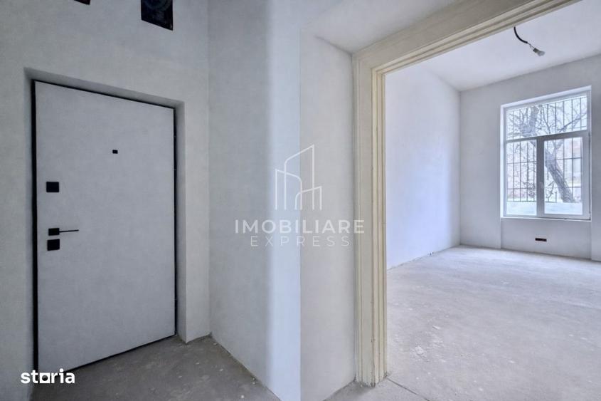 Apartament cu 4 camere în Semicentral