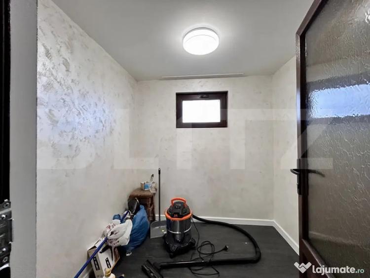 Casă cu 4 camere cu Teren 400 Mp în Central