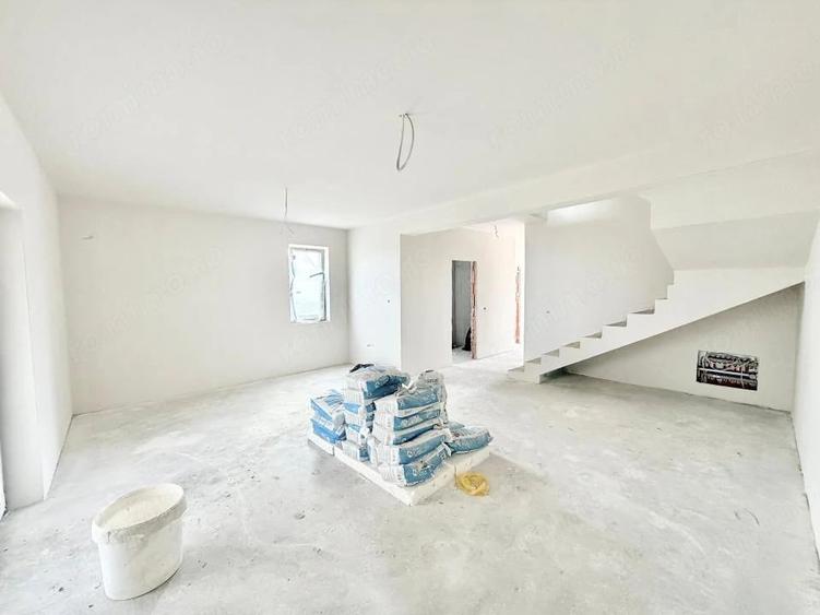 Casă cu 4 camere cu Teren 270 Mp în Moșnița Nouă