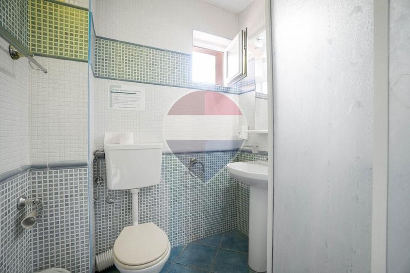 Casă individuală cu 4 camere cu Teren 179 Mp în Est