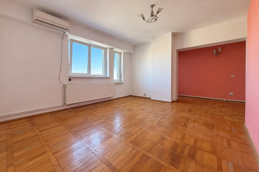 Apartament cu 3 camere decomandat în Ultracentral