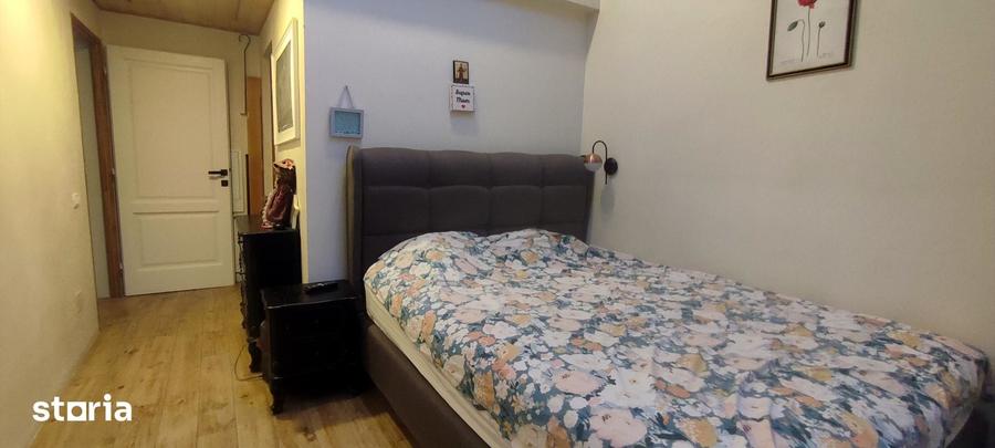 Casă cu 5 camere cu Teren 124 Mp în Grivița