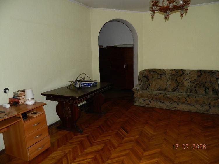 Casă cu 3 camere cu Canalizare în Jiblea Veche