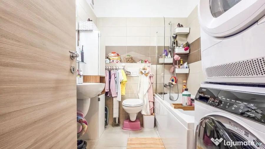 Apartament cu 3 camere decomandat în Prelungirea Ghencea