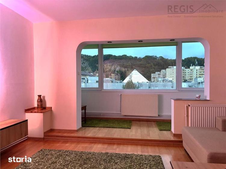 Apartament cu 3 camere, mobilat în Valea Cetății