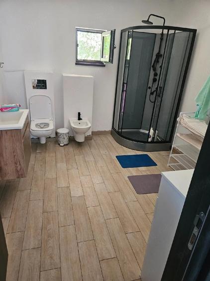 Casă cu Teren 189 Mp în Central