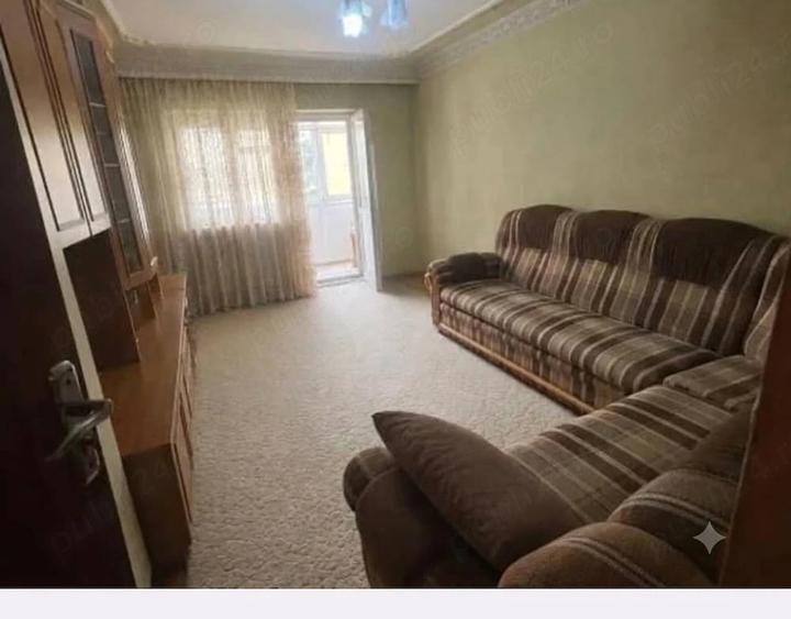 Apartament cu 2 camere decomandat în Craiovița Nouă