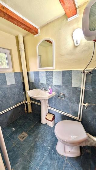 Duplex cu 7 camere cu Canalizare în Colibița