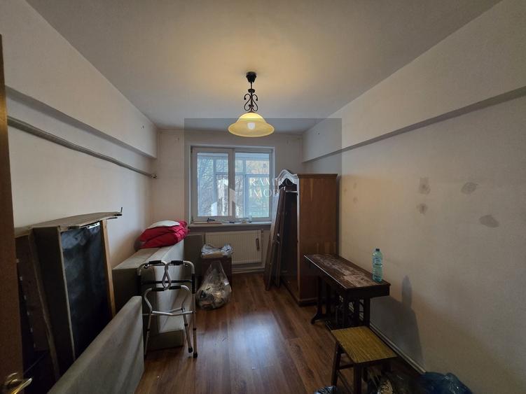Apartament cu 3 camere decomandat, mobilat în Prelungirea Ferentari