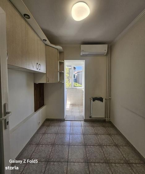 Apartament 3 camere complet renovat Decebal, Strada Doinei, Oradea - 19