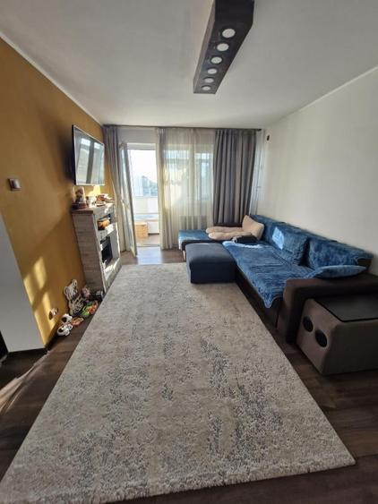 Apartament cu 2 camere semidecomandat în Titan