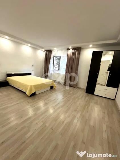 Apartament cu 3 camere decomandat, mobilat în Sebastian