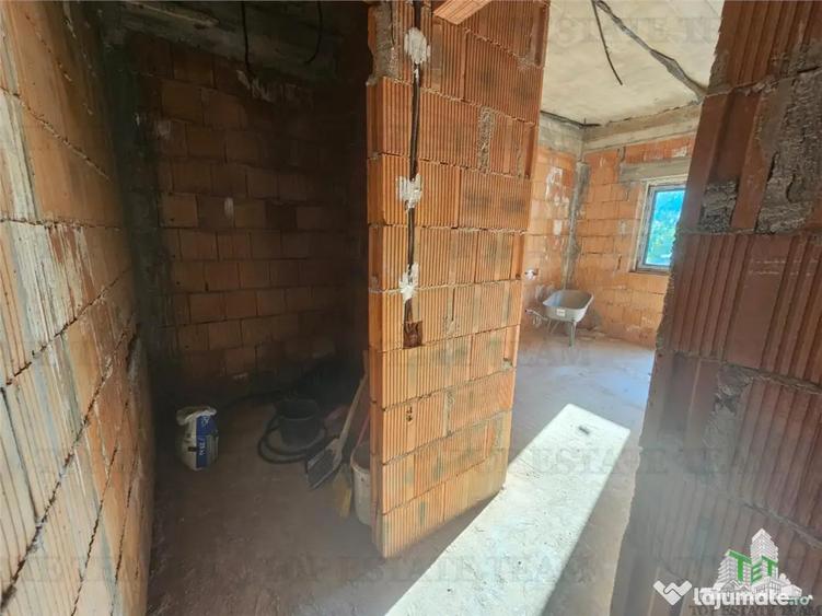 Apartament cu 3 camere decomandat în Gorjului