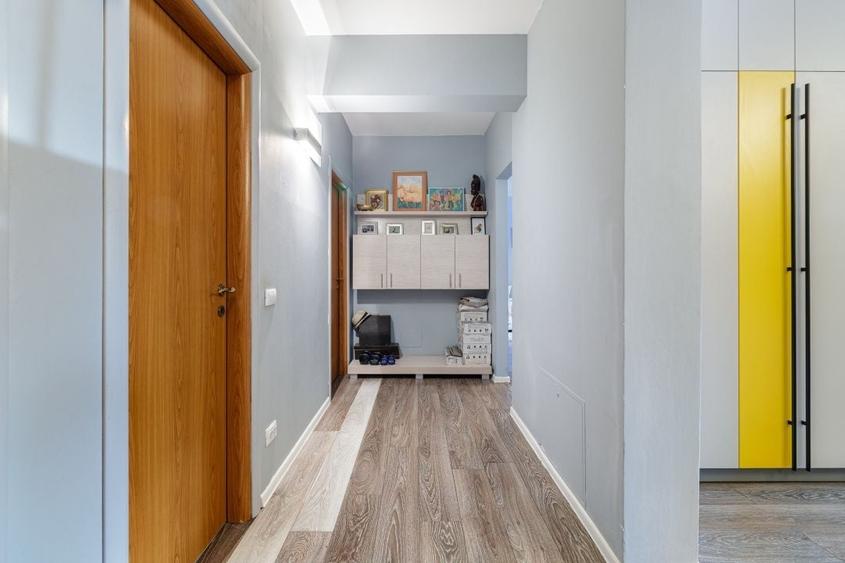 Apartament cu 4 camere semidecomandat, mobilat în Parcul Carol