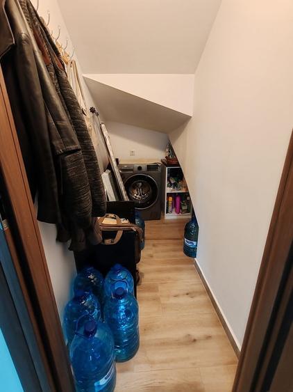 Casă cu 4 camere cu Teren 356 Mp în Măgurele