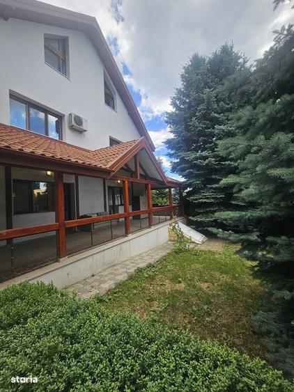 Casă cu 4 camere în Valea Lupului