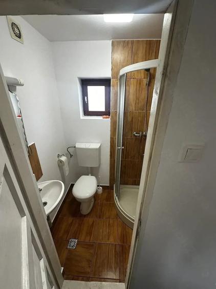 Casă cu 2 camere cu Teren 2700 Mp în Mica