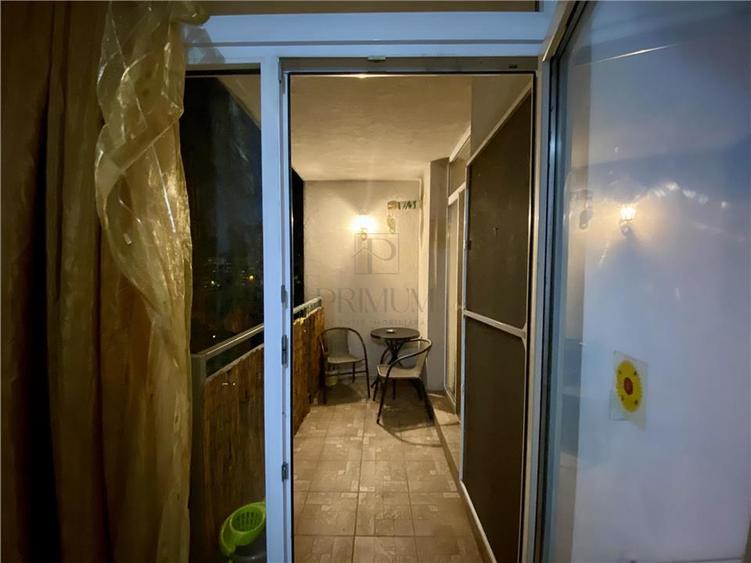 Apartament cu 2 camere semidecomandat, mobilat în Aradului