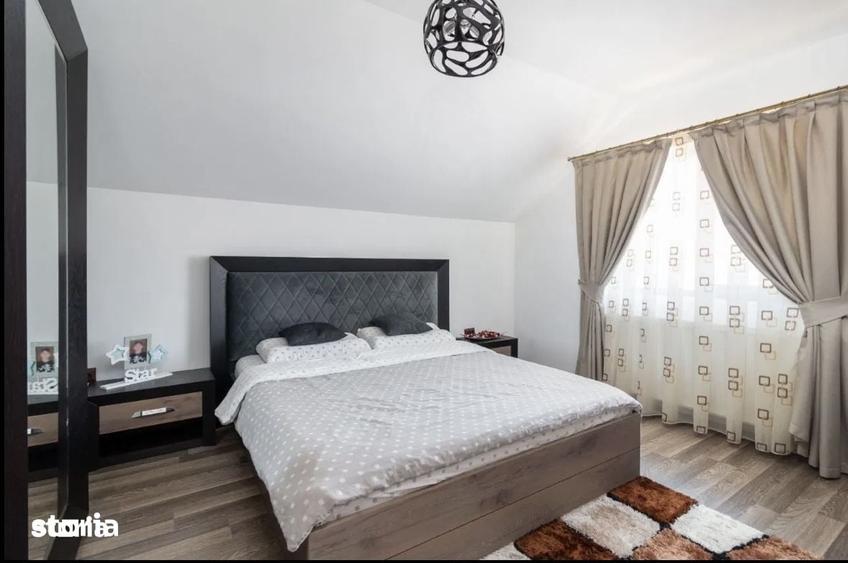 Casă cu 4 camere cu Teren 400 Mp în Sânmartin