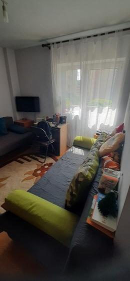 Apartament cu 2 camere decomandat, mobilat în Răcădău