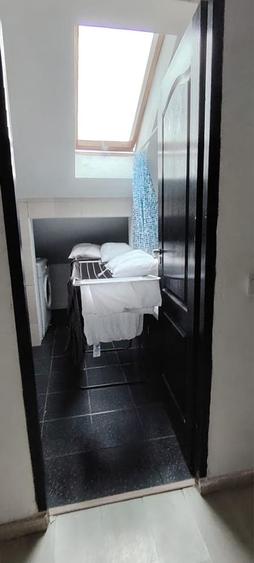 Apartament cu 4 camere decomandat în Florești
