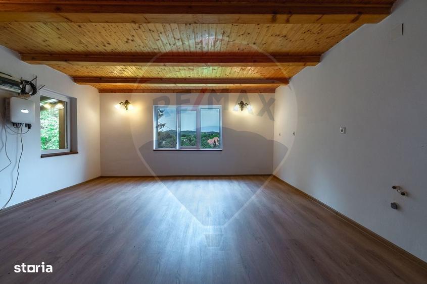 Casă cu 4 camere în Chiheru de Sus