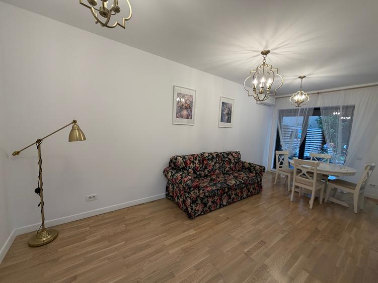 Apartament cu 3 camere decomandat în Domenii