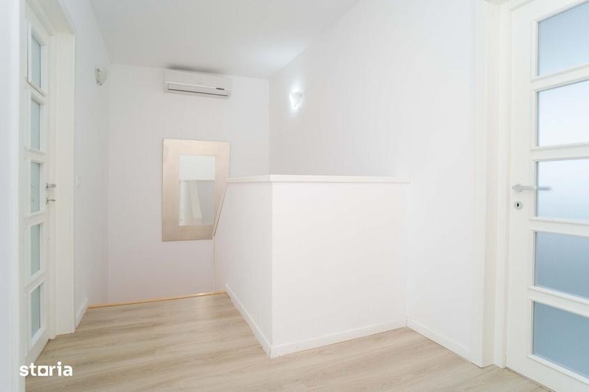 Casă cu 4 camere în Valea Ursului
